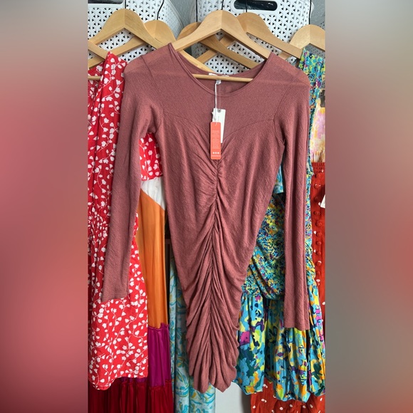 Anthropologie Sundry Ruched Sweetheart Dress - Picture 5 of 7